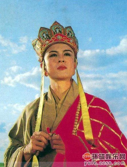 金莎斯琴格日乐:斯琴格日乐现在为什么不出来唱歌了？