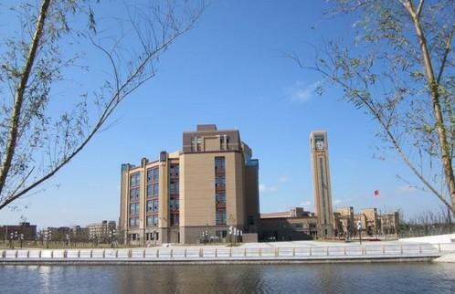上海建桥门:上海建桥学院是几本学费是多少？