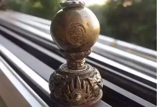 白鹇图片:“衣冠禽兽”是褒义词还是贬义词？这个成语的由来是什么？
