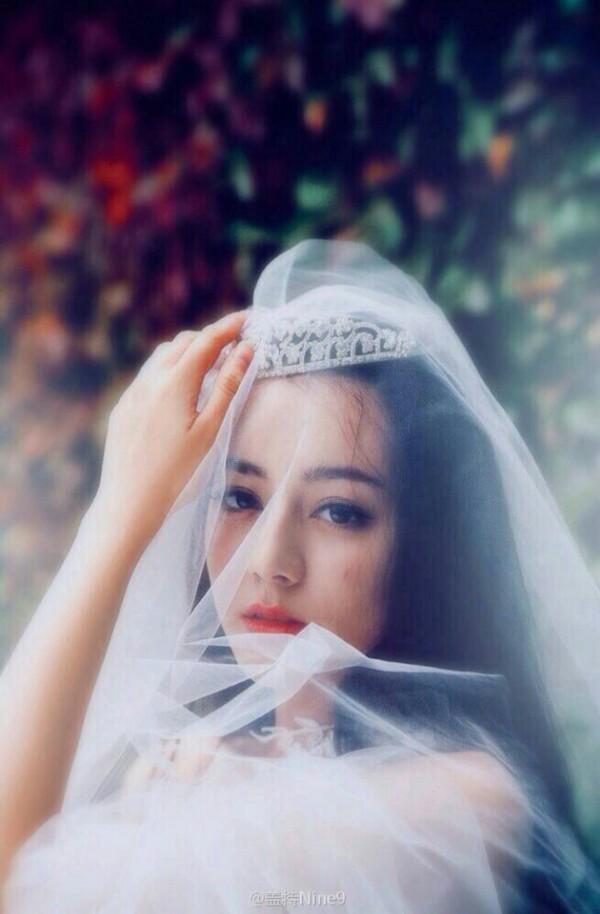 迪丽热巴男相,迪丽热巴和哪位男明星更配？