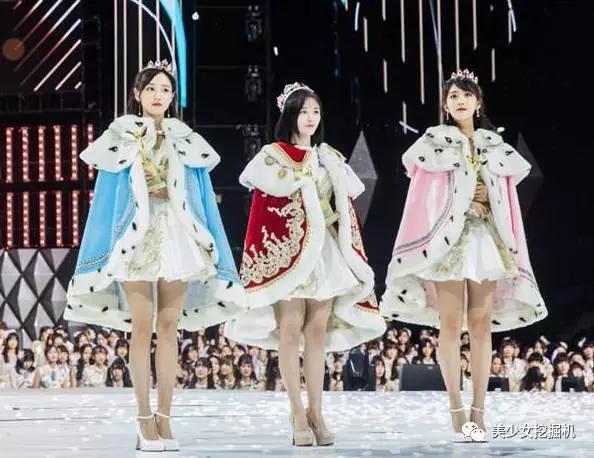 鞠婧祎个人资料:鞠婧祎在机场被抓拍，看清生图里的真实身高，真的有1米59吗