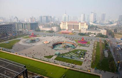 朗读者朗读亭:天府广场还是成都必去的地标吗？是什么吸引你去的？