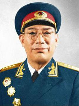 萧克简历:人民解放军装甲兵首任司令员是谁？
