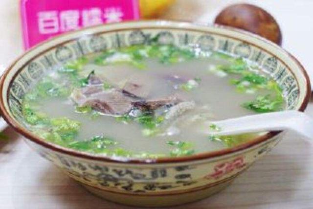 丁奶奶:做羊汤中的丁桂面是怎么制成的？