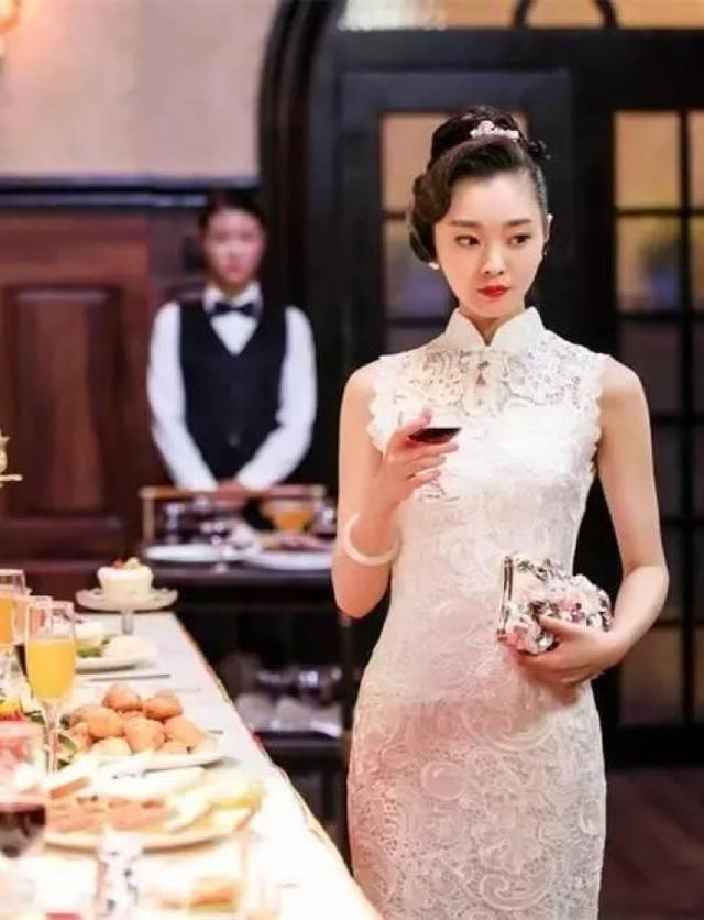 戚薇整容前后:为什么那么多人喜欢戚薇？