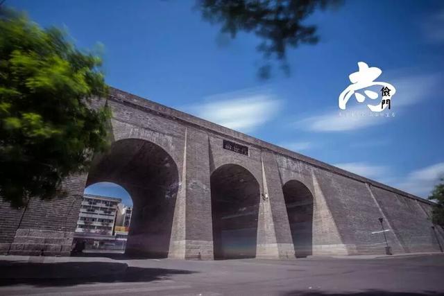 宋哲元将军:古城西安共有多少个城门？