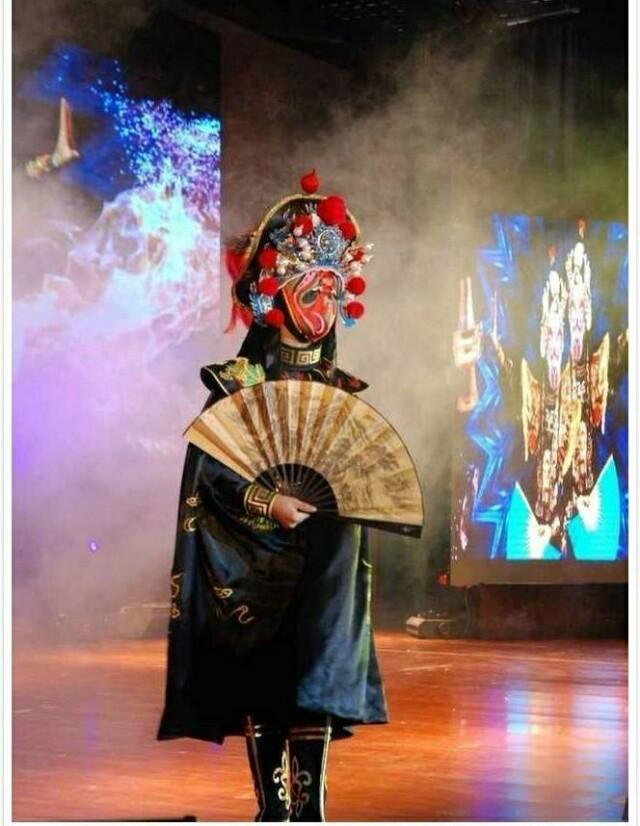 石悦安鑫:你比较看好现在的哪位童星？