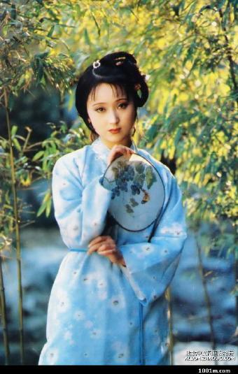 倍丽颜金缕梅系列:为什么有些人会长“痘痘”,而有些人从来不长？