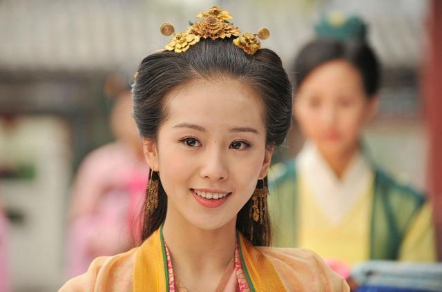 陈莎莎图片:有哪些名字是abb式的演员？