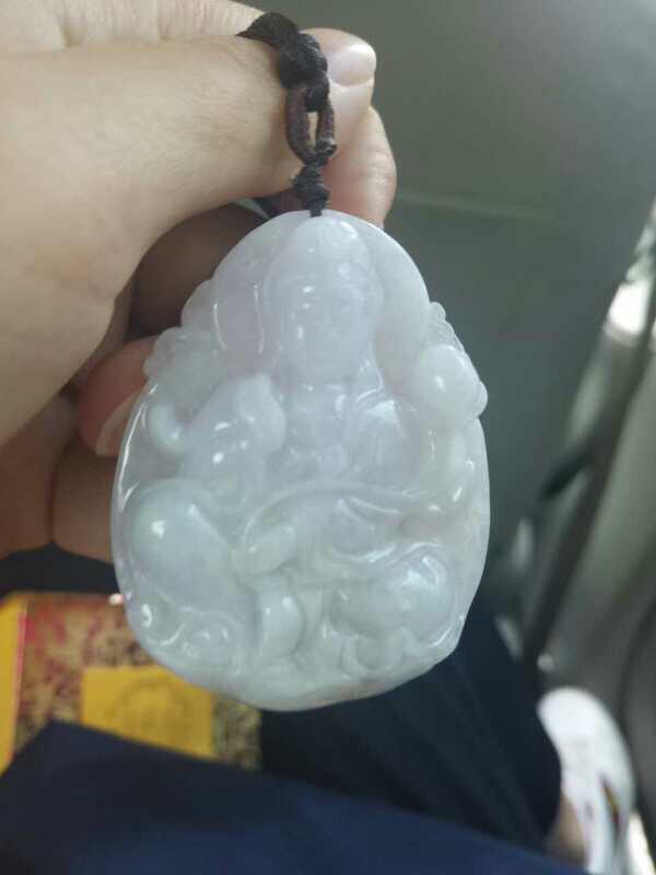 大商场里的翡翠靠谱吗,商场里卖的玉都是正品么？