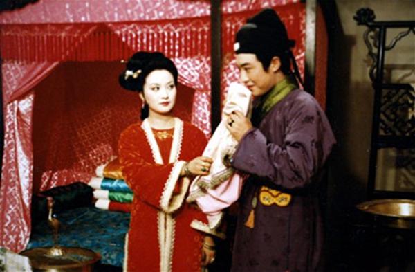 李婷去世:评书《白眉大侠》中，金灯剑客夏遂良的武功如何？