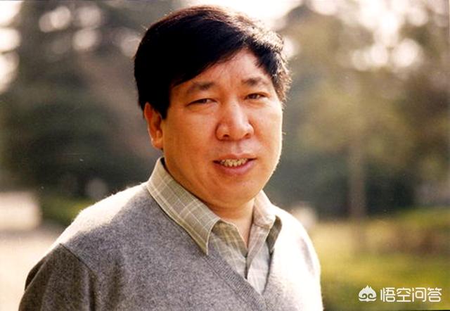 莫言散文狗的悼文写于哪年:鲁迅先生笔下有很多狗，落水狗，疯狗，赵贵翁家的狗。是啥意思？