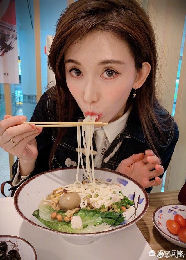 古力娜扎激凸:有哪些女明星的身材让男的看了觉得秀色可餐，让女的看了想减肥