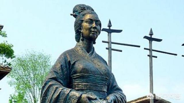 寡妇清:秦始皇对巴寡妇清行上宾之礼，破例修台怀念，她到底有多厉害？