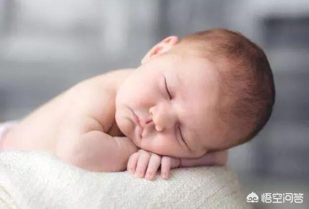寶寶的頭型可以睡好看嗎?如何睡？(新生兒怎么躺頭型好看)