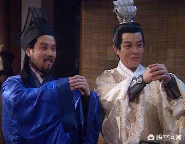 新三国庞统:庞统曾在周瑜属下为官，为何周瑜最后看好鲁肃而放弃庞统呢？