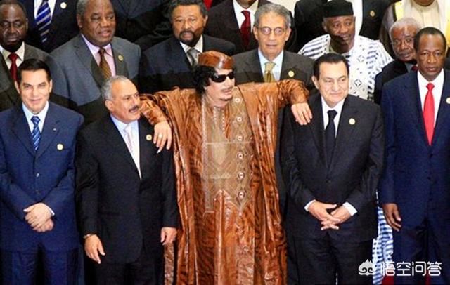 卡扎菲怎么死的：卡扎菲之死的视频