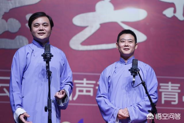 德云社演员曹九台因砸挂高峰遭粉丝语言暴力，老艺术家的粉丝为何也如此外行？