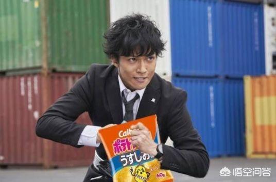 假面骑士穿帮灵异事件:《假面骑士01》二骑有哪些被恶搞的图片？