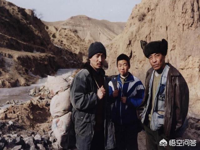 潜伏演员是逃犯:那么多横漂的群众演员，他们靠什么来提升自己的演技？
