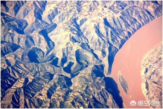 卫星拍摄真龙，中国北斗卫星能看自己家房顶吗精度有多少