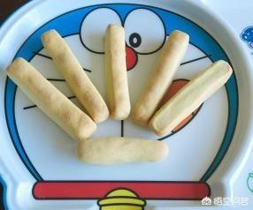 磨牙饼干:五个多月的宝宝能吃磨牙饼干吗？