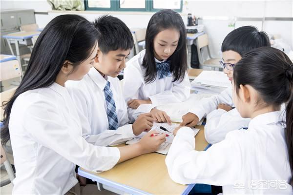 放纵学校:假如你是学生，你觉得上网课轻松还是教室上课轻松