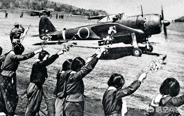 守岛英雄走了:日本称为英雄的神风特攻队，为在日本投降后第二天就成为日本国耻