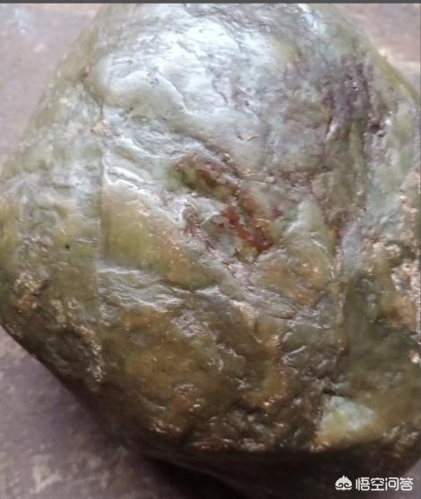 黄蜡石原石价格多少钱一克,这个石头能值四百块钱吗？为什么？