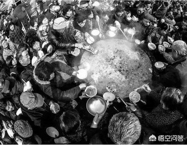 俄罪犯用勺子挖隧道越狱:《肖申克的救赎》中，安迪逃跑后没人查他吗对此你怎么看