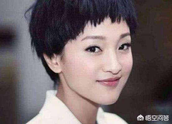 周迅图片:如何看待周迅成名之前，在艺校做模特的经历？