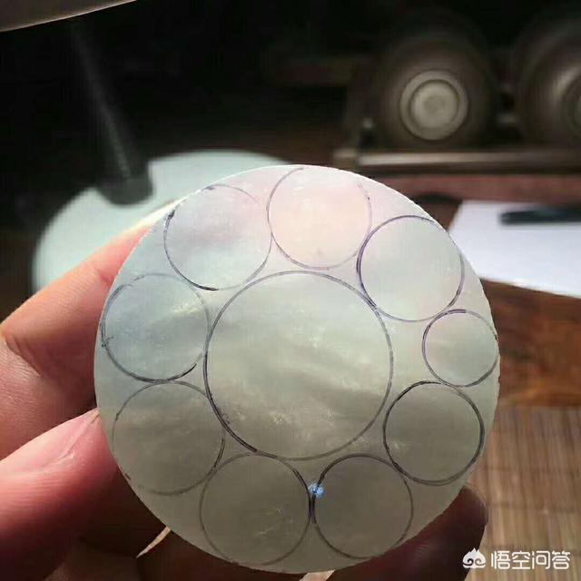 翡翠镯子全是棉为何还那么贵,为什么翡翠珠链是翡翠饰品里最贵的？