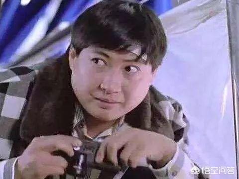 成家班:成龙的成家班名气大，还是洪金宝的洪家班名气大？为什么？