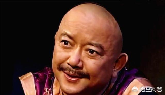 和珅赈灾往粥里丢沙子,文武百官骂声一片,灾民却为何感恩戴德？
