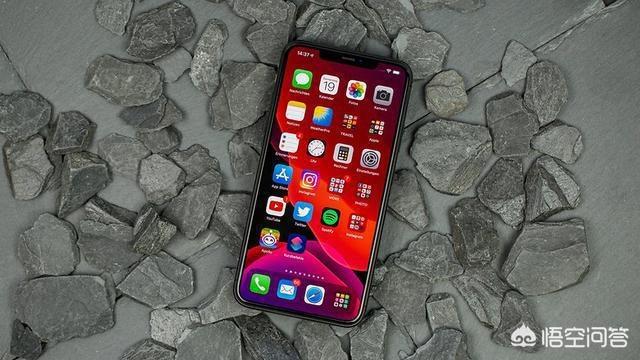 目前哪款iPhone手机最值得入手,求大神指教？