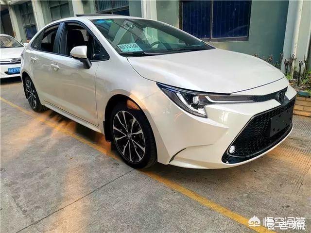 家里要买车,就家用代步,15万内搞定,我推荐雷凌,弟弟说朗逸好,大家给个建议？