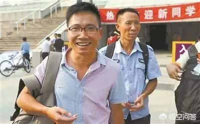 曾经的“高考疯子”吴善柳，十年间复读8次考上9所重点大学，如今清华毕业过得怎样？