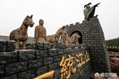 嬴政的父亲是吕不韦吗:秦始皇和吕不韦是父子关系么？为什么秦始皇要逼死吕不韦？