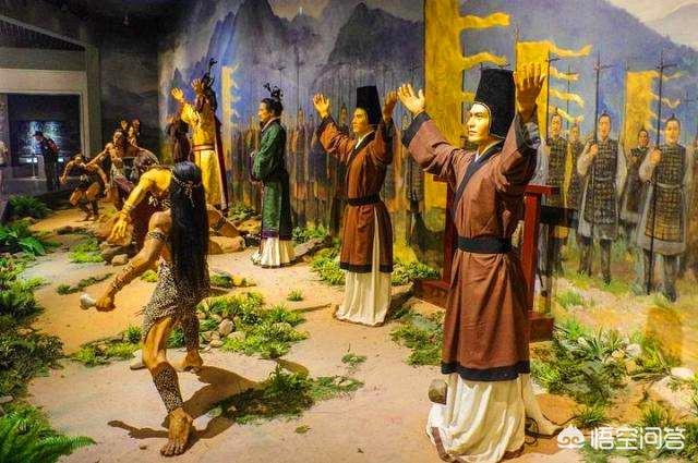 为什么夏商周三代能持续七八百年,而秦朝以后各封建王朝持续时间都很短呢？