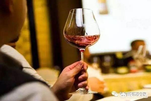 chile红酒，酒精含量会如何影响葡萄酒的风格和口感？
