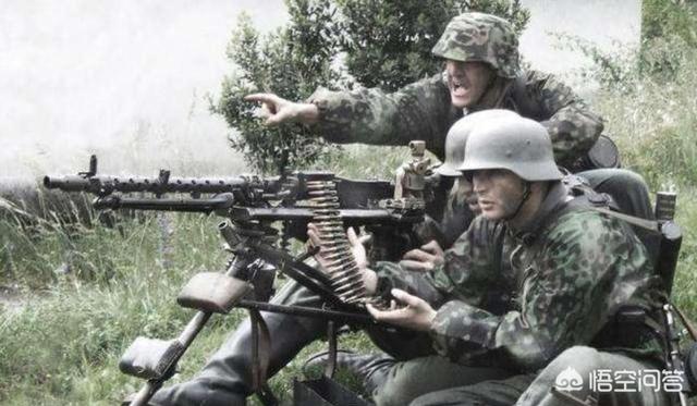 德国防暴犬图片:马克沁与MG42你会选择哪款枪？