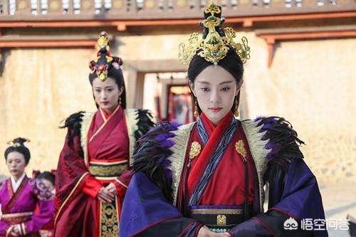 秦王与芈姝新婚，芈月和其他两名媵妾彻夜守候在洞房门口是啥意思？