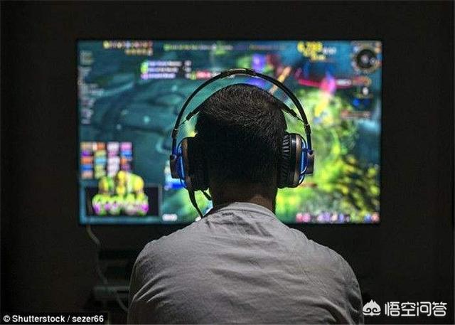 晚上熬夜打游戏挣钱每晚收入都在3000多这样的男友值得拥有吗