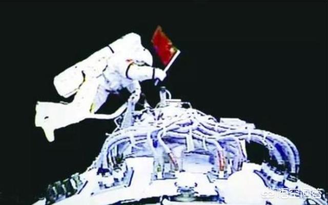 6名宇航员在太空看见天使，都说真空环境中e没有声音，杨利伟是怎么听到外面有人敲飞船的