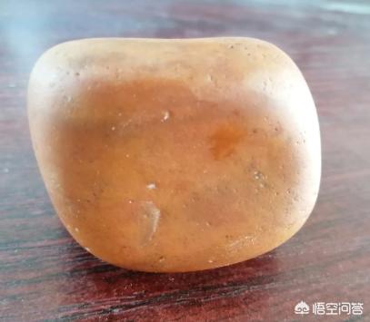 不透明的黄蜡石图片,有人说黄蜡石离水久了会开裂，是真的吗？