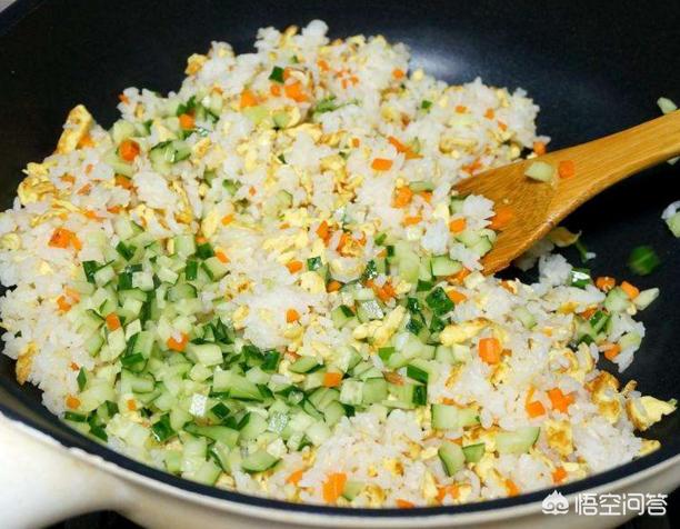 怎么做炒米饭好吃？