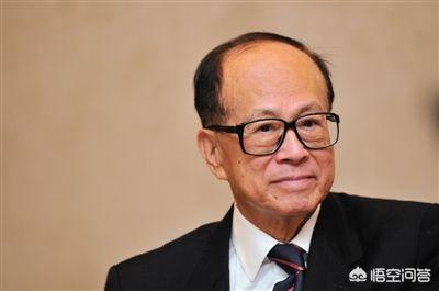 李嘉诚是怎么创业的(李嘉诚创业的艰辛历程)