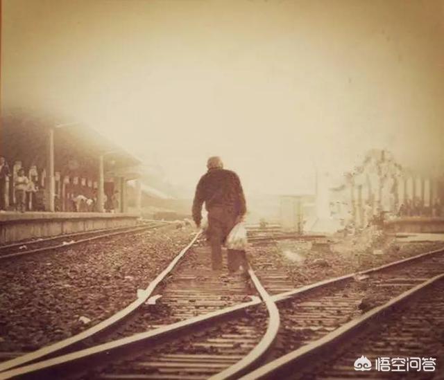 陈竹隐:《背影》作者朱自清50岁因病逝世，其子女后人现状如何？