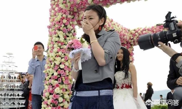 前八一国手莫科加盟四川男篮，他与周雅菲近况怎样？莫科能否出任四川主帅？
