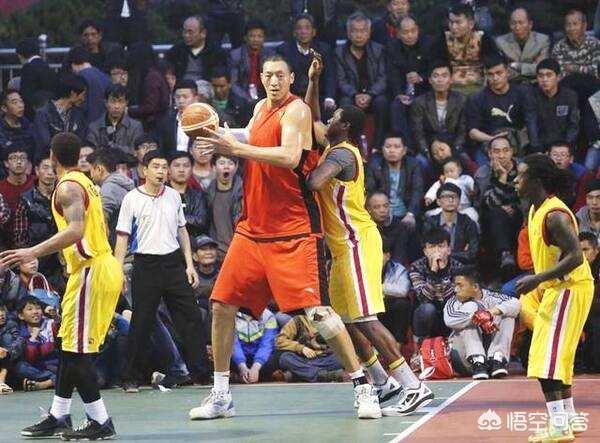 像“铁牛”张鸿林、王增杰这样的草根球星打野球一年收入有多少？